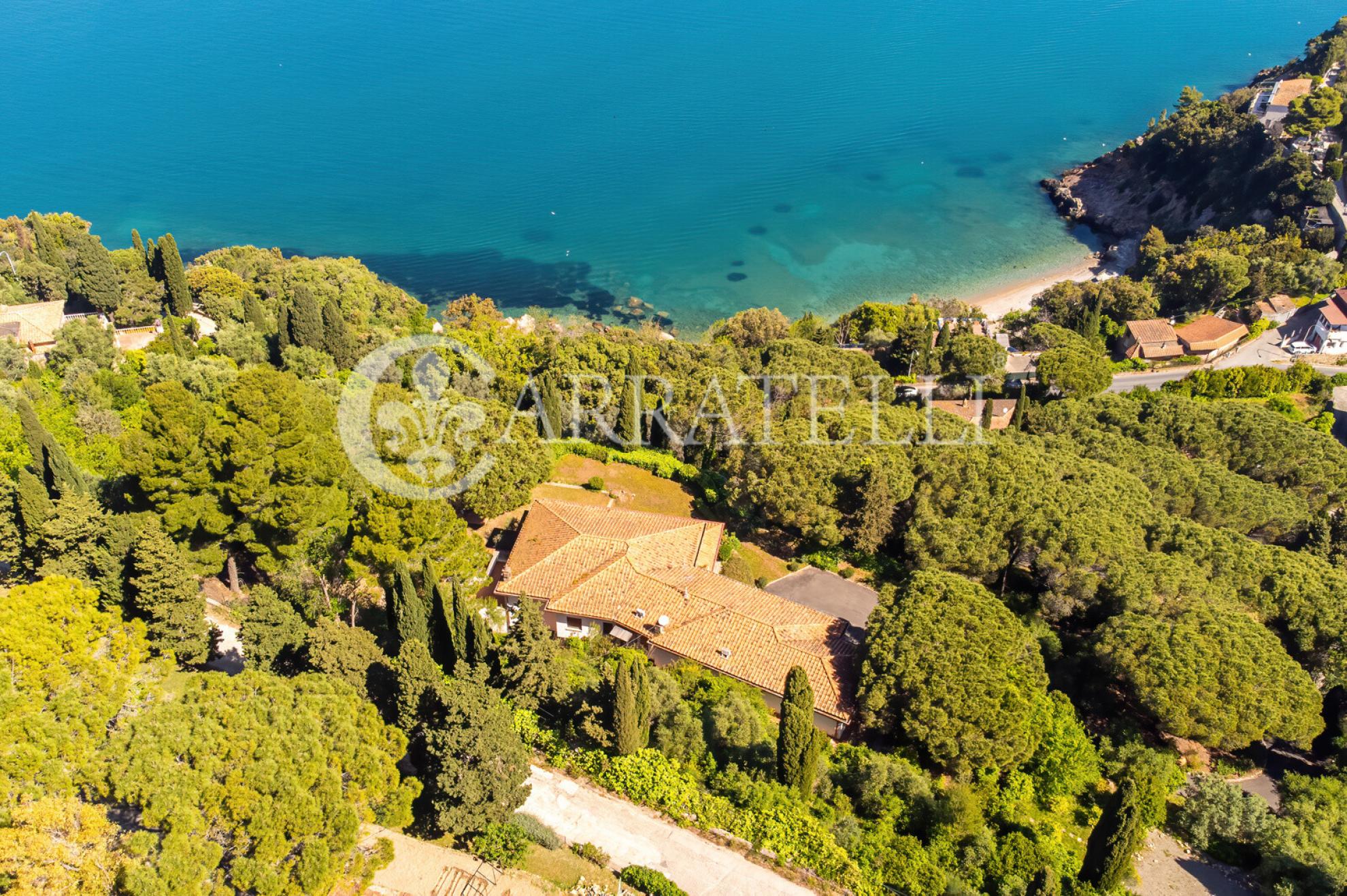 Prestigiosa villa sul mare Porto Santo Stefano