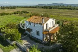 casale con terreno in Maremma